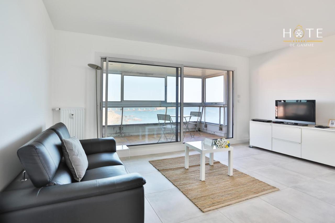 Appartement De Caractere, Superbe Vue Mer 280° La Chaume Exterior photo